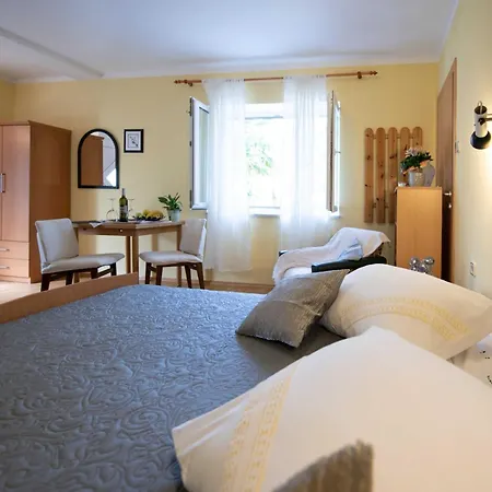 Elegant With Terrace - With Terrace Opatija